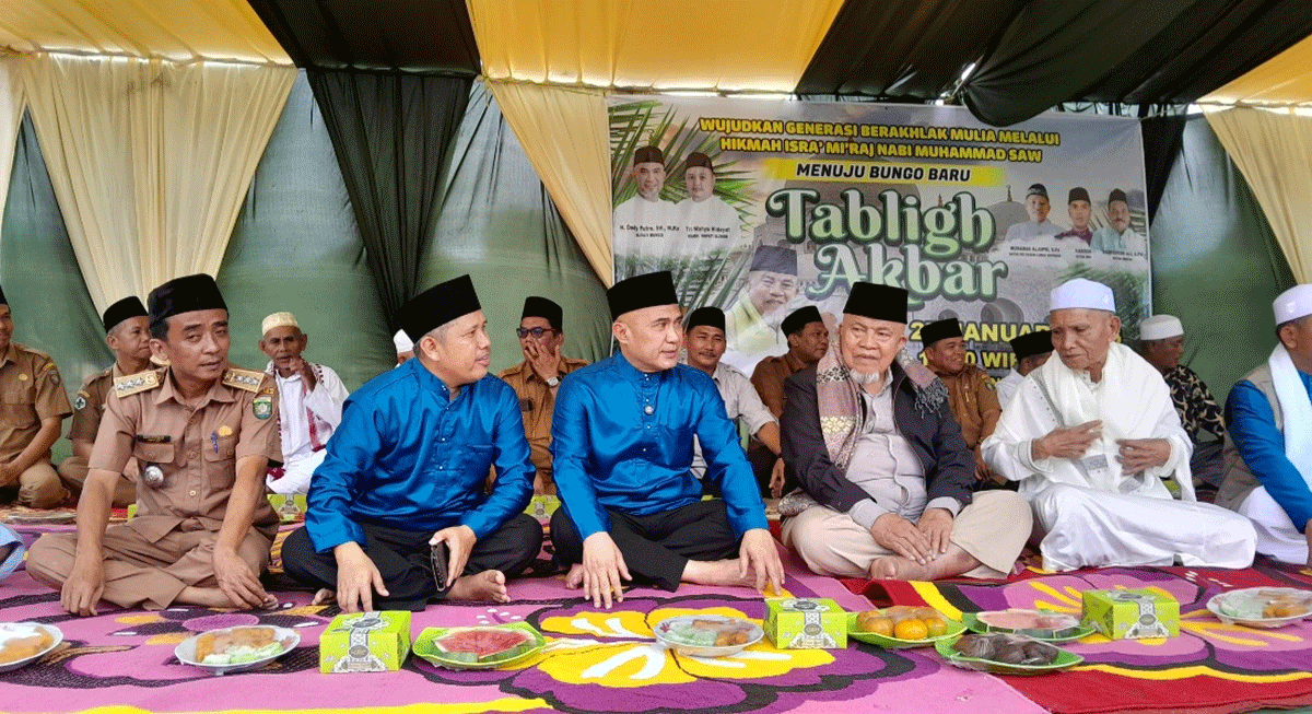 Peringatan Isra Mi'raj Nabi Muhammad SAW di Dusun Lubuk Beringin, Kecamatan Bathin III Ulu, Selasa (27/1/2026).