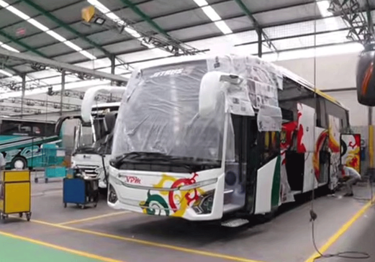 Bus baru NPM di Adiputro.