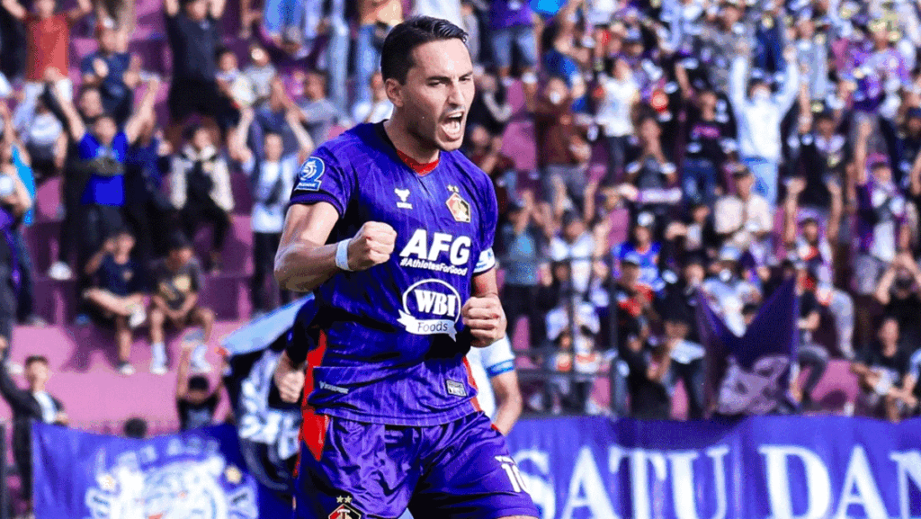 Ezra Walian, Pemain Berpengaruh di Persik, Kerap Jadi Penentu Hasil Akhir