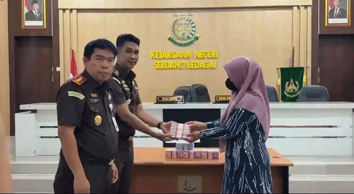 ejaksaan Negeri (Kejari) Serdang Bedagai (Sergai) menerima pembayaran uang pengganti kerugian keuangan negara sebesar Rp450 juta