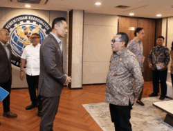 Banyak Jalan Rusak di Tanah Datar, Bupati Eka Putra Lapor ke Menteri AHY