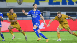 Persib Persib dalam laga BRI Super League. (ileague.id)