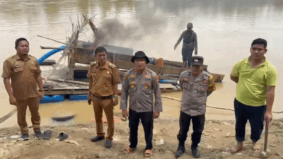 Gerak Cepat, Polsek Cerenti Musnahkan Rakit Penambang Emas di Batang Kuantan