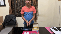 Seotrang terduga pelaku narkoba dan barang bukti yang diamankan polisi