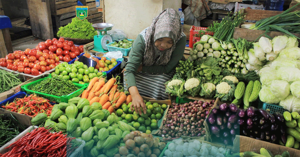 Pedagang sayuran di Padang Panjang. (Kominfo)