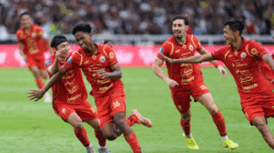 Pemain Persija selebrasi usai cetak gol. (ileague.id)