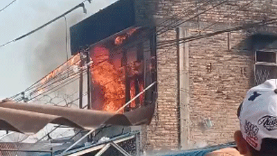 Ruko terbakar di Tanjung Beringin.