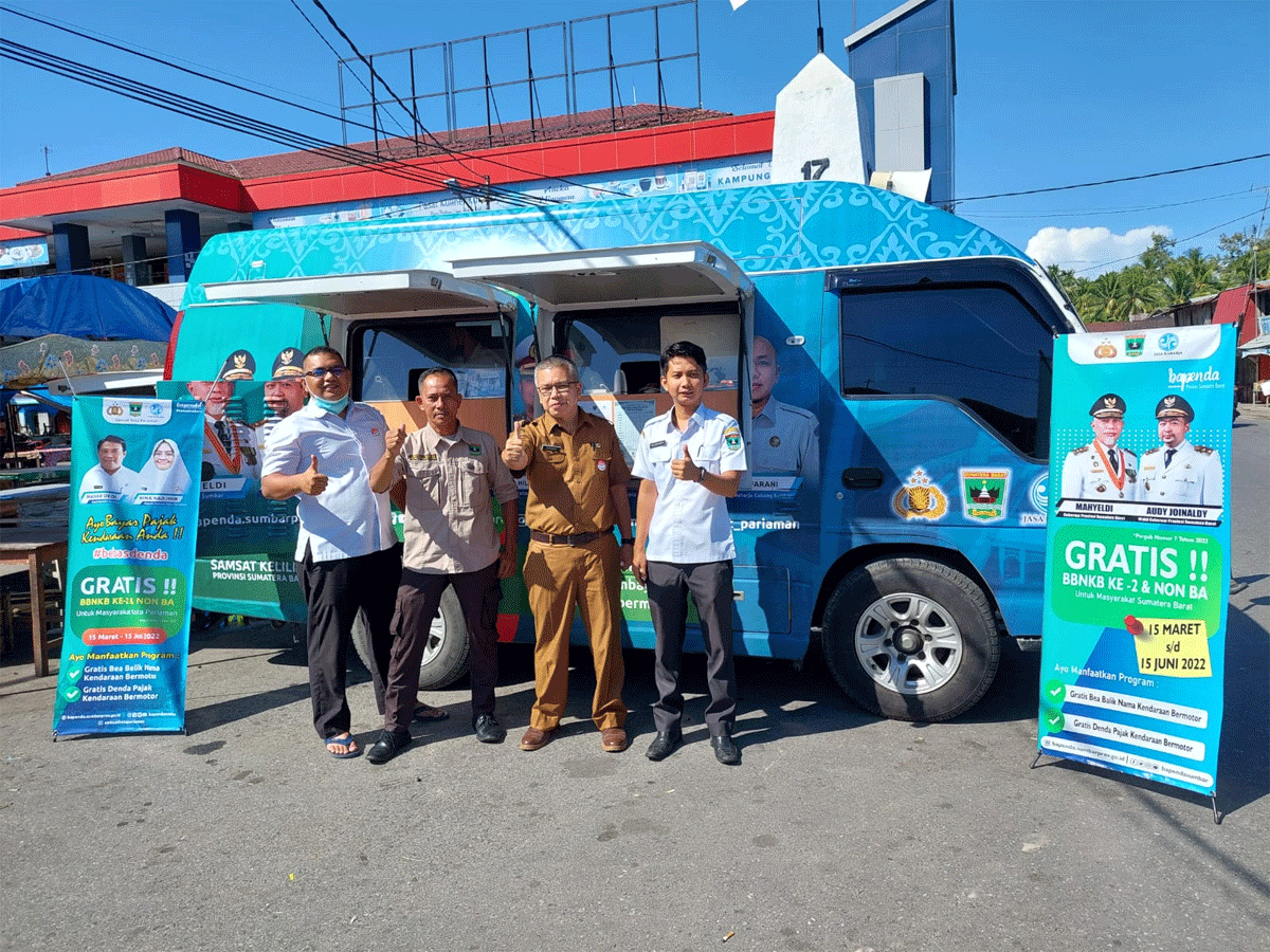 Mobil Samsat keliling Bapenda Sumbar.