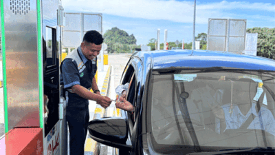 Gerbang tol Padang-Sicincin. (hutama karya)
