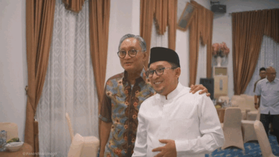 Menteri PU dan Bupati Datar. (foto diambil di facebook.)