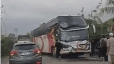 Kecelakaan bus Sumbar di Batanghari, Jambi. (Tribunnews)