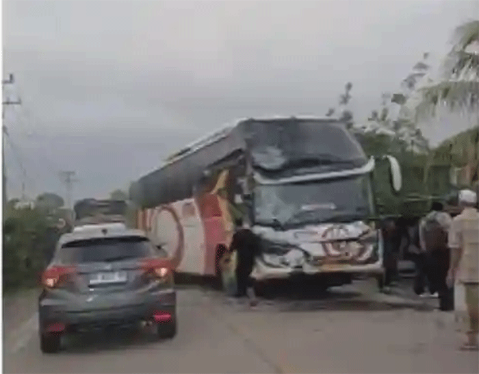 Kecelakaan bus Sumbar di Batanghari, Jambi. (Tribunnews)