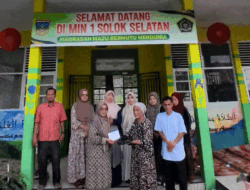 MIN 1 Solok Selatan Salurkan Zakat Fitrah, Diantar Langsung ke Penerima