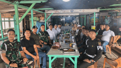 Dansub Denpom I/5-1 Belawan Lettu Cpm Pebruari P. Tobing silaturahim dengan ketua dan pengurus KBB (Kolaborasi Belawan Berkah) yang dipimpin Ustad Zakaria Yusuf.