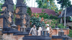 Restoran di Kota Solok dengan konsep bagai di Bali.