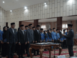 Lantik 32 Pejabat, Ini Pesan Bupati Solok Selatan