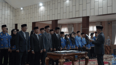Bupati Khairunnas lantik pejabat Pemkab Solok Selatan