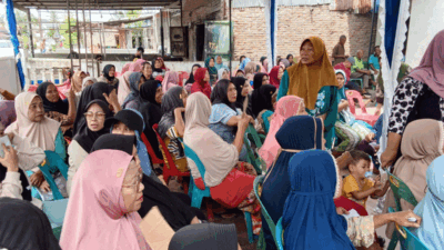 Ratusan warga Desa Nagur, Kecamatan Tanjung Beringin, Kabupaten Serdang Bedagai (Sergai), antusias mengikuti kegiatan bakti sosial (baksos) kesehatan yang digelar sejumlah organisasi profesi kesehatan, Sabtu (9/5/2026).