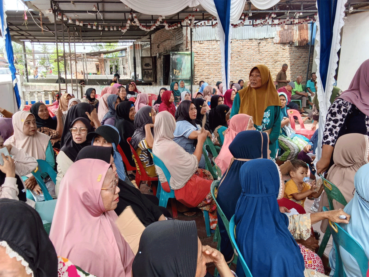 Ratusan warga Desa Nagur, Kecamatan Tanjung Beringin, Kabupaten Serdang Bedagai (Sergai), antusias mengikuti kegiatan bakti sosial (baksos) kesehatan yang digelar sejumlah organisasi profesi kesehatan, Sabtu (9/5/2026).