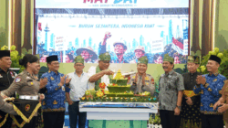 Menteri Lingkungan Hidup Mohammad Jumhur Hidayat, melakukan kunjungan kerja perdana ke Polda Riau