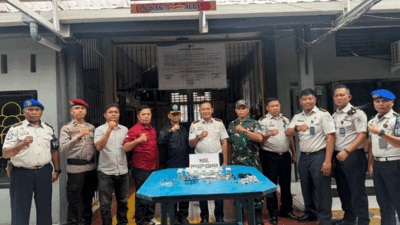 Petugas lapas bersama tim gabungan