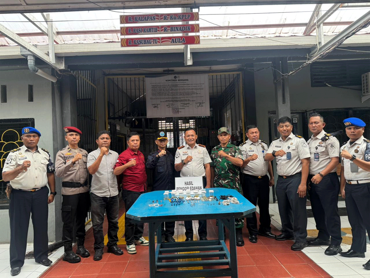 Petugas lapas bersama tim gabungan