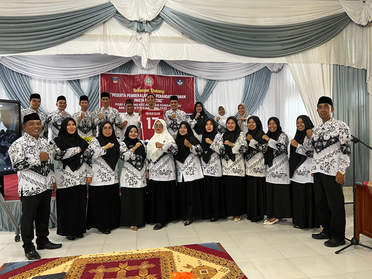 PGRI Sungai Pagu Bangkit, Pengurus Tanda Tangani Pakta Integritas untuk Perkuat Soliditas Organisasi