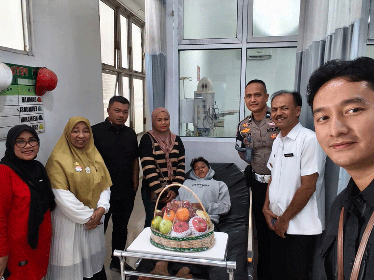 Korban kecelakaan jalani perawatan di Solok. (Biro Adpim)