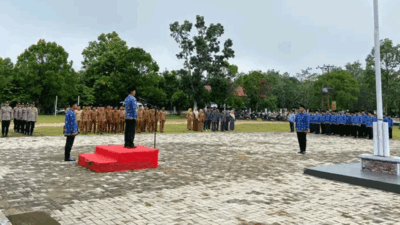 Upacara Peringatan Hari Pendidikan Nasional di Kuantan Hilir Seberang