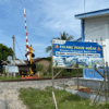 Keselamatan Warga Terancam, Palang Pintu Kereta Api Rusak Berbulan-bulan, Pengendara di Jalur Wisata Sergai Kerap Terkecoh